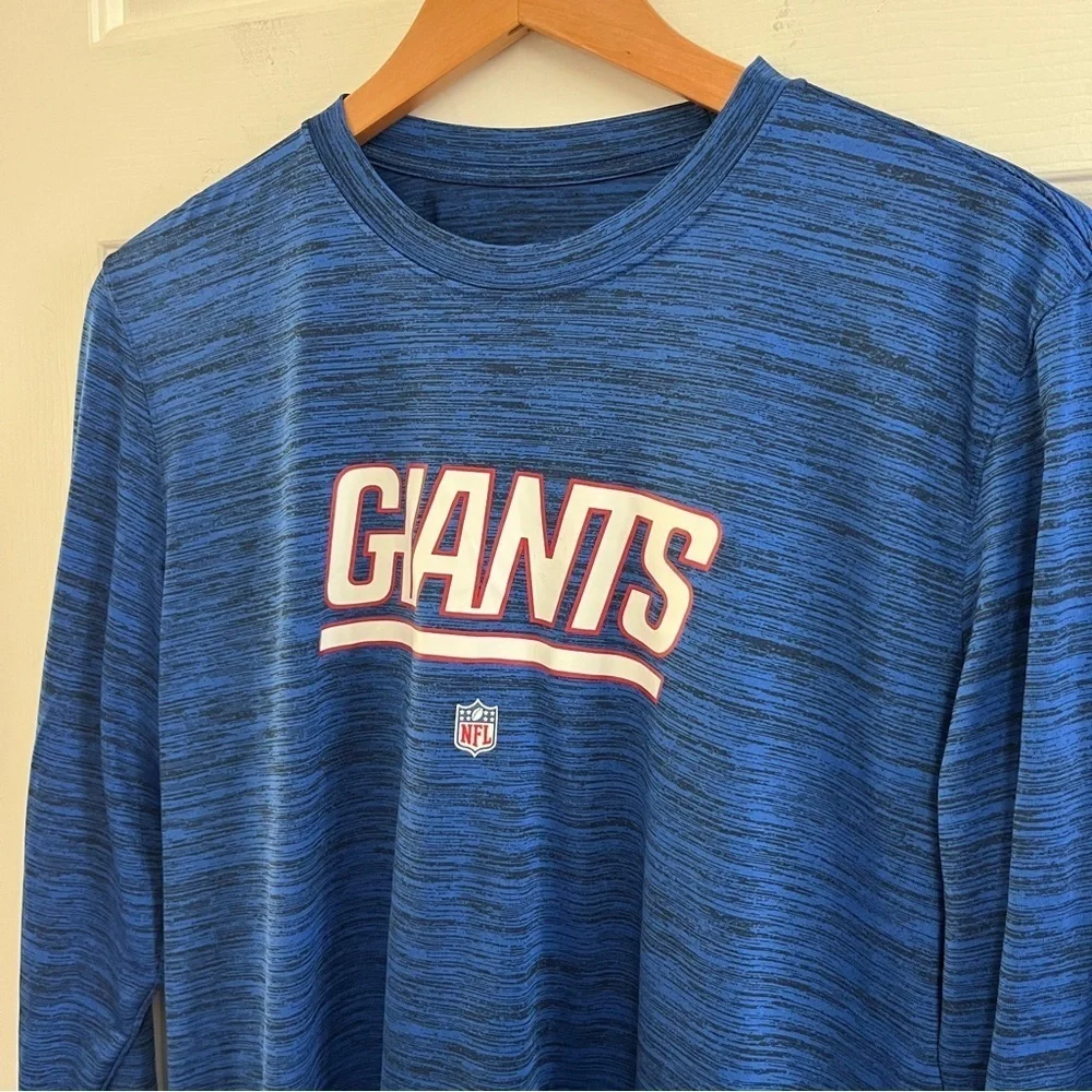 Nike Giants Long Sleeve T-Shirt. M.